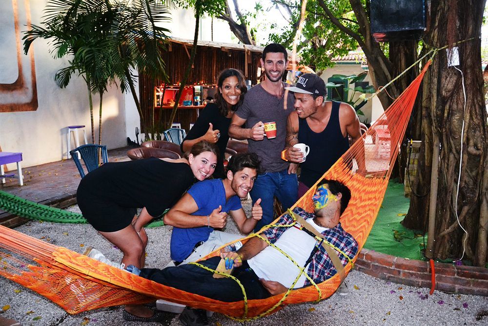 The Yak Hostel Playa del Carmen Extérieur photo