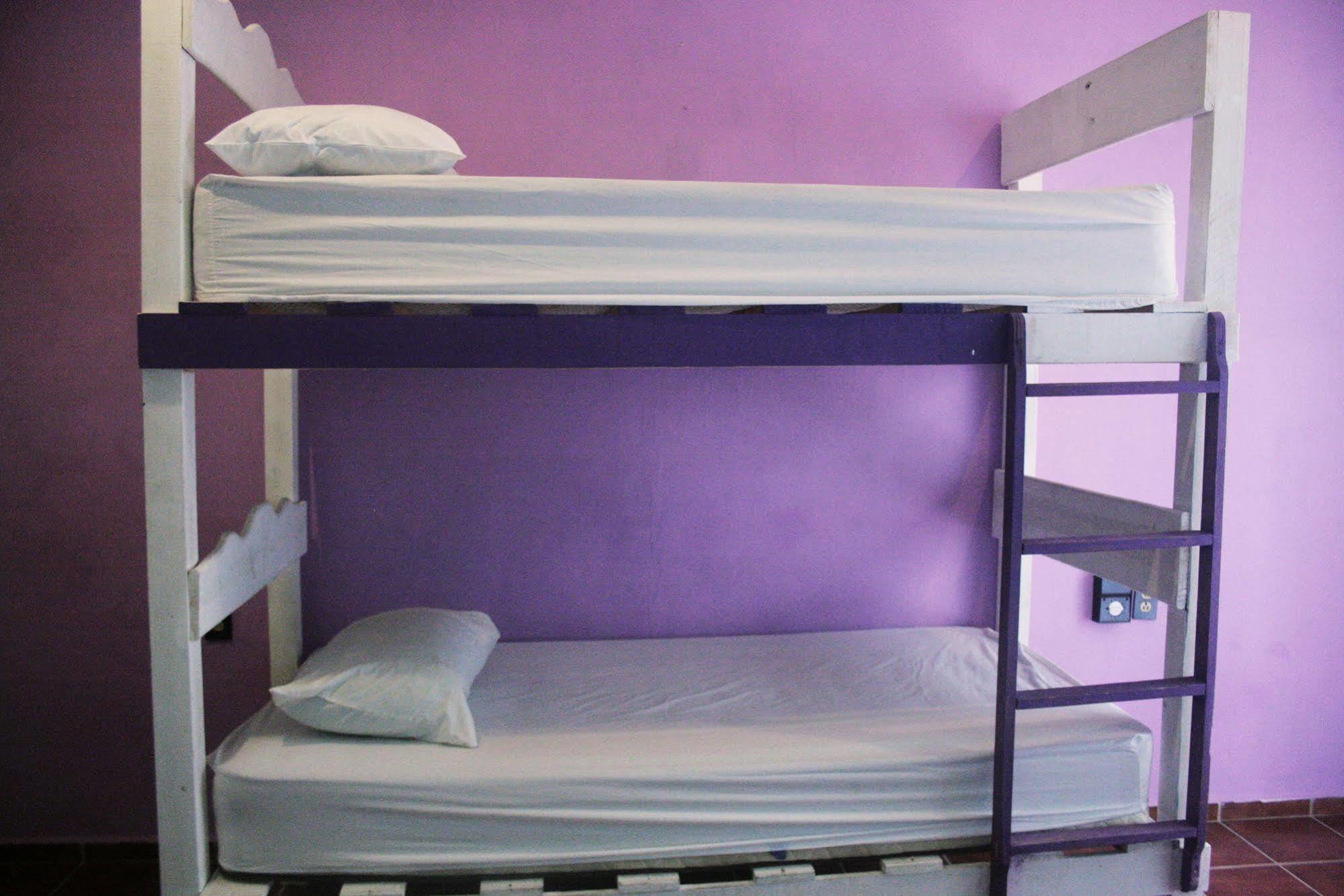 The Yak Hostel Playa del Carmen Extérieur photo