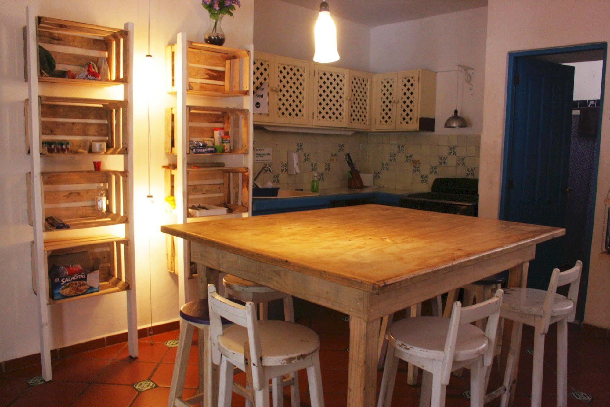 The Yak Hostel Playa del Carmen Extérieur photo