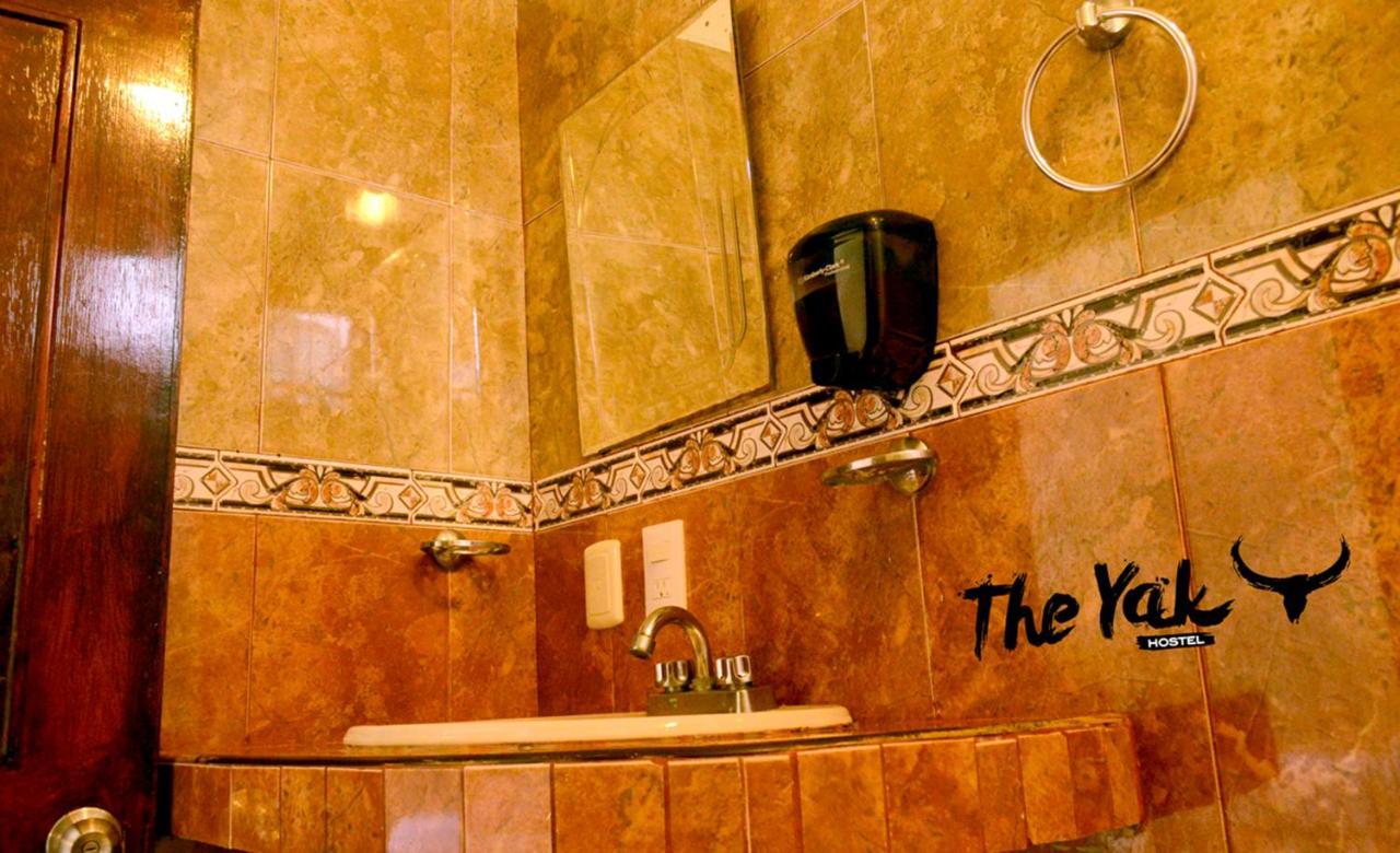 The Yak Hostel Playa del Carmen Extérieur photo