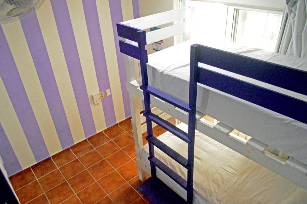 The Yak Hostel Playa del Carmen Extérieur photo